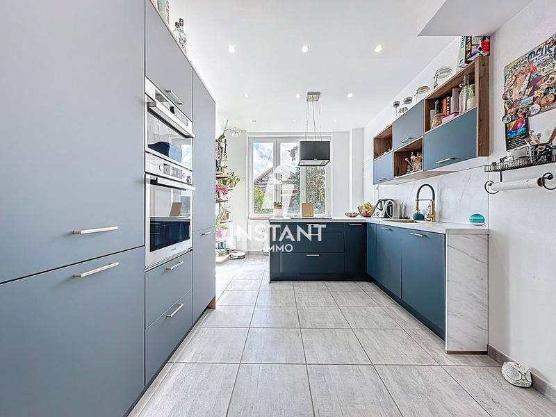 Maison ancienne - 228 m² - 7 pièces