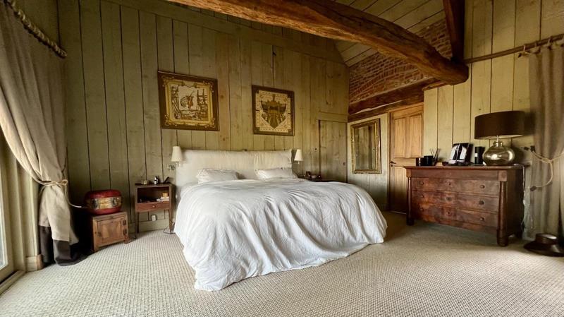 Maison - 500 m² - 15 pièces