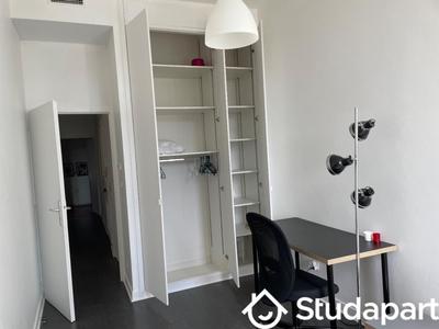 Chambre - 13 m² - 1 pièce