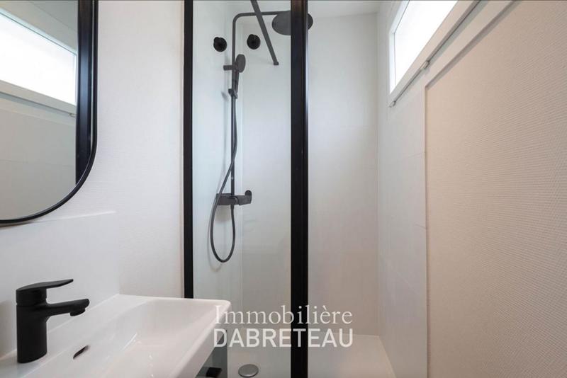 Appartement - 128 m² - 8 pièces