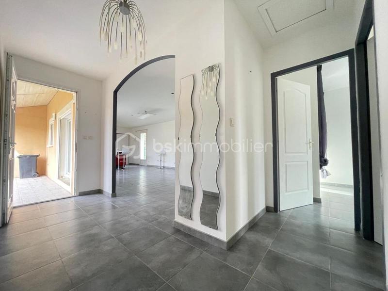 Maison traditionnelle - 83 m² - 4 pièces