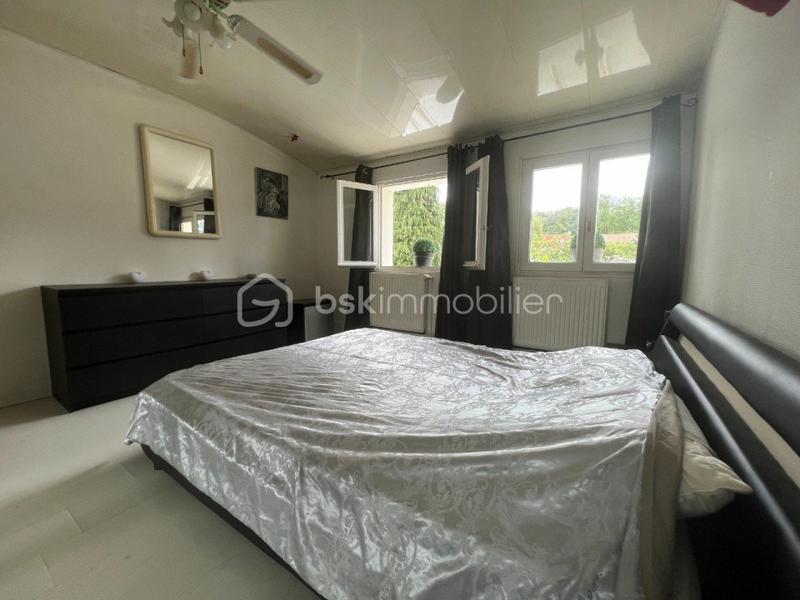 Pavillon - 150 m² - 6 pièces