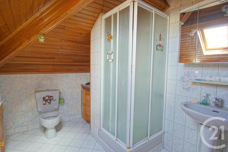 Pavillon - 150 m² - 7 pièces