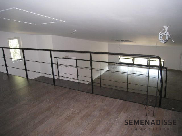 Local d'activités - 70 m² - 1 pièce