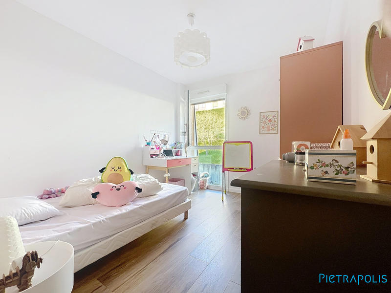 Appartement - 82 m² - 4 pièces