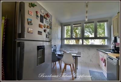 Appartement - 79 m² - 5 pièces