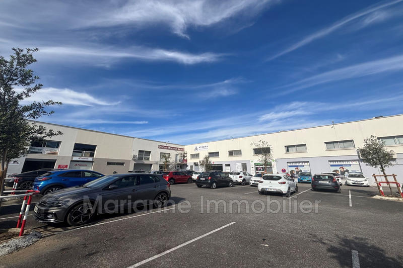 Local commercial - 180 m²