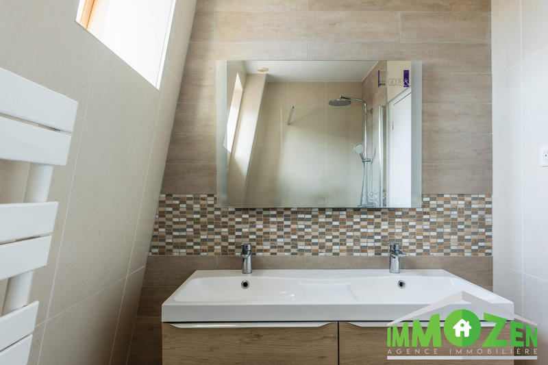 Maison - 165 m² - 8 pièces