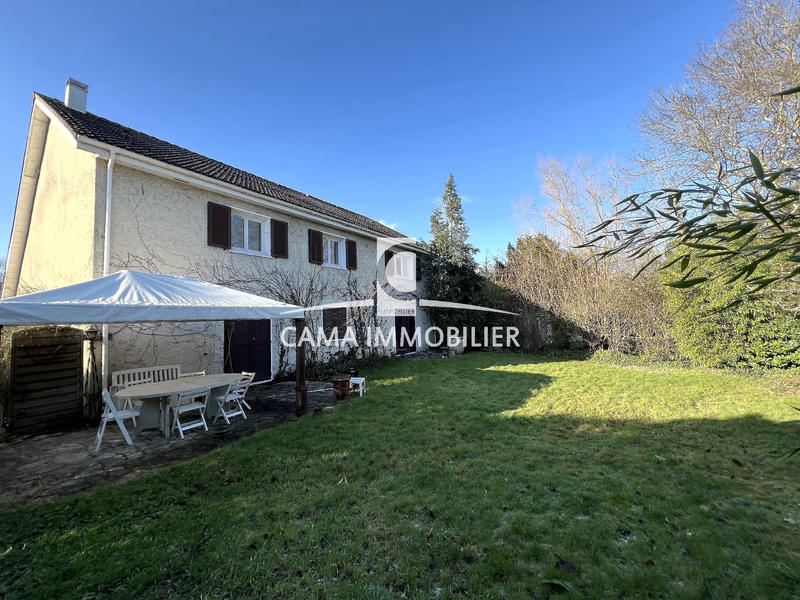 Maison - 196 m² - 7 pièces