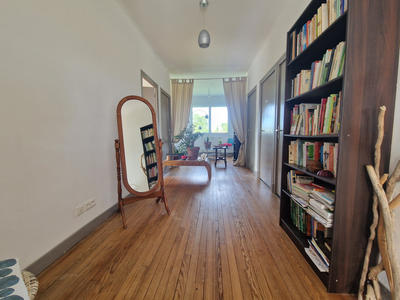 Maison - 204 m² - 7 pièces