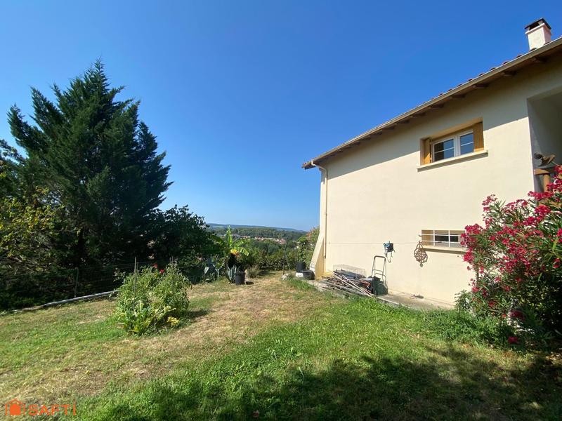 Maison - 102 m² - 5 pièces