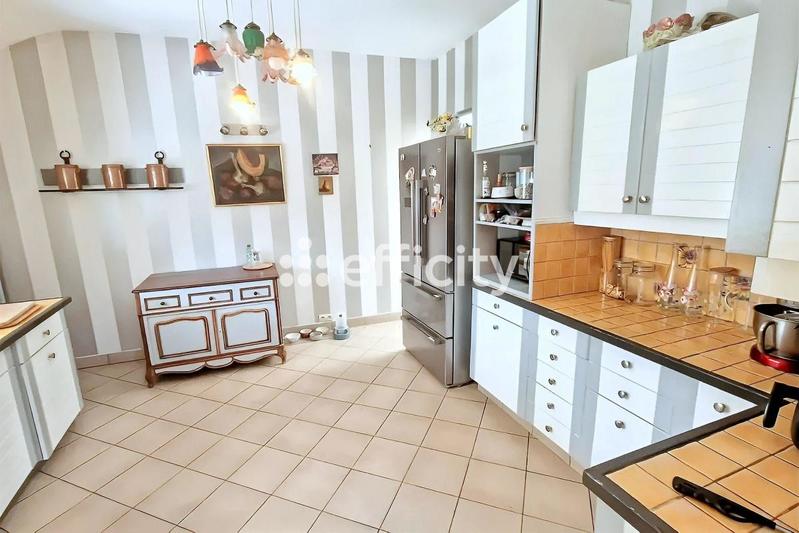 Maison - 167 m² - 5 pièces