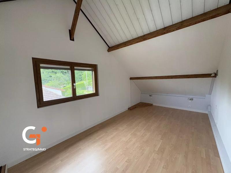 Maison - 206 m² - 7 pièces