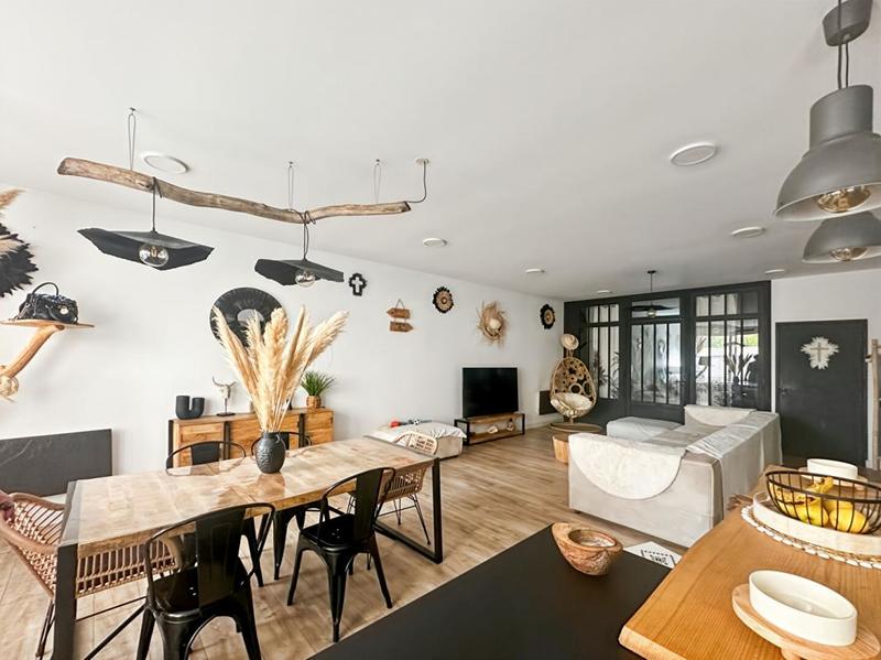 Loft - 100 m² - 4 pièces