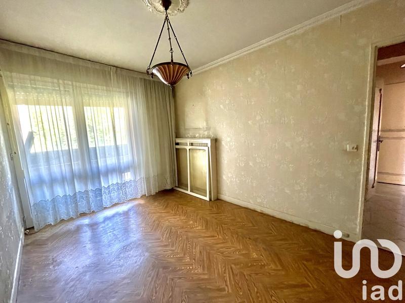 Appartement - 100 m² - 5 pièces