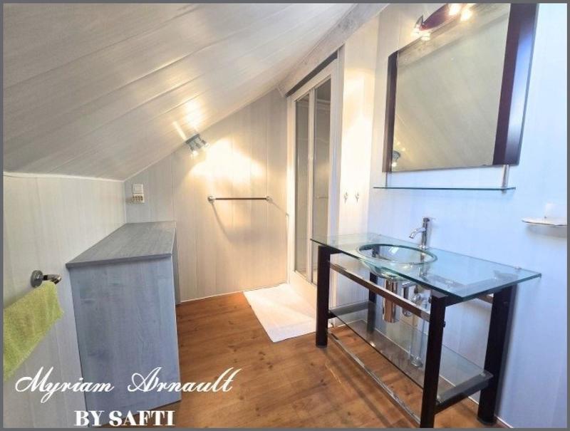 Maison - 189 m² - 9 pièces