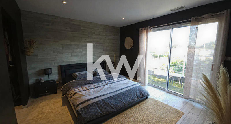 Maison d'architecte - 178 m² - 8 pièces