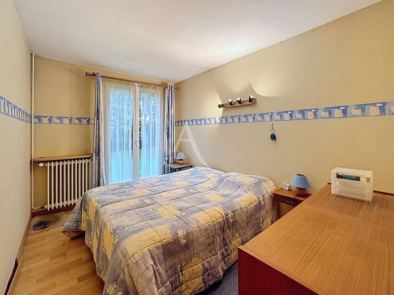 Maison - 182 m² - 8 pièces