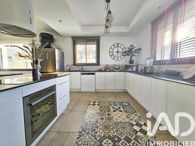 Maison - 106 m² - 4 pièces