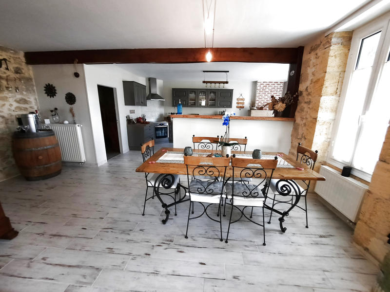 Maison de village - 218 m² - 7 pièces