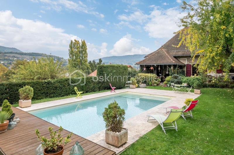 Maison de maîtres - 360 m² - 7 pièces