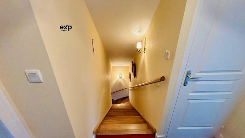 Duplex - 179 m² - 6 pièces