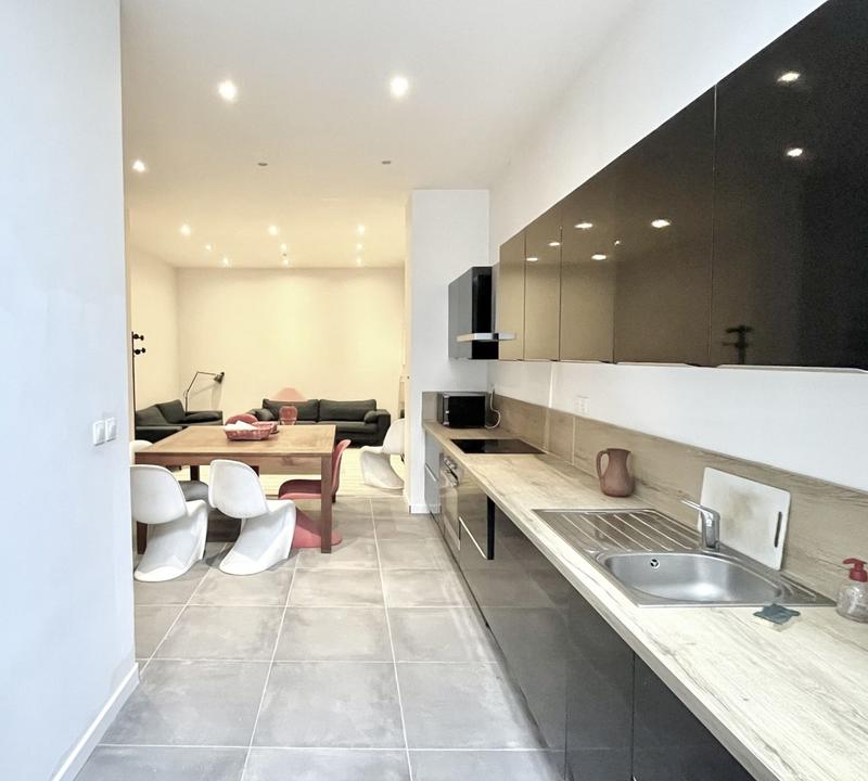 Appartement - 194 m² - 1 pièce