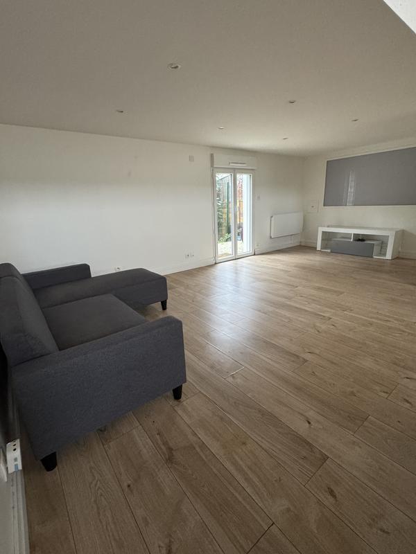 Appartement - 100 m² - 3 pièces