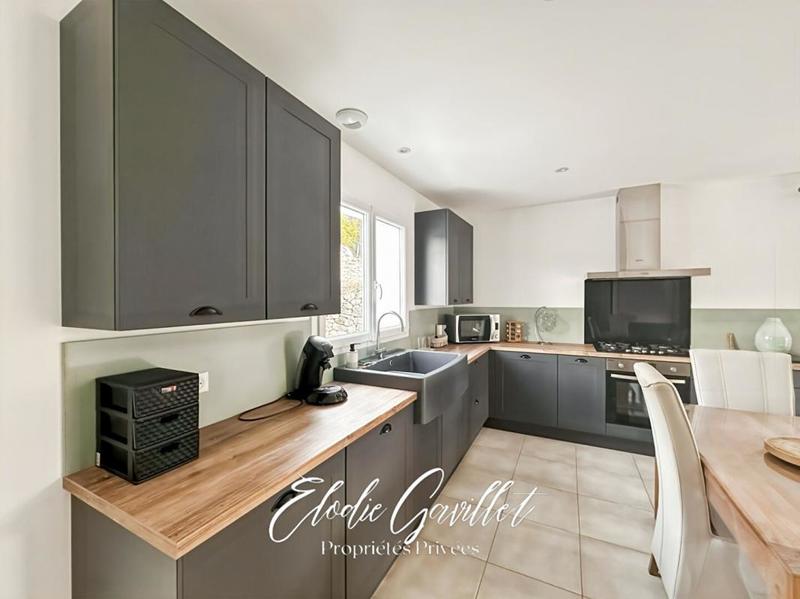 Maison - 87 m² - 4 pièces