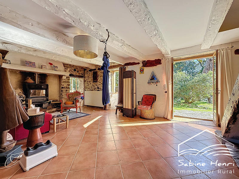 Maison - 538 m² - 20 pièces