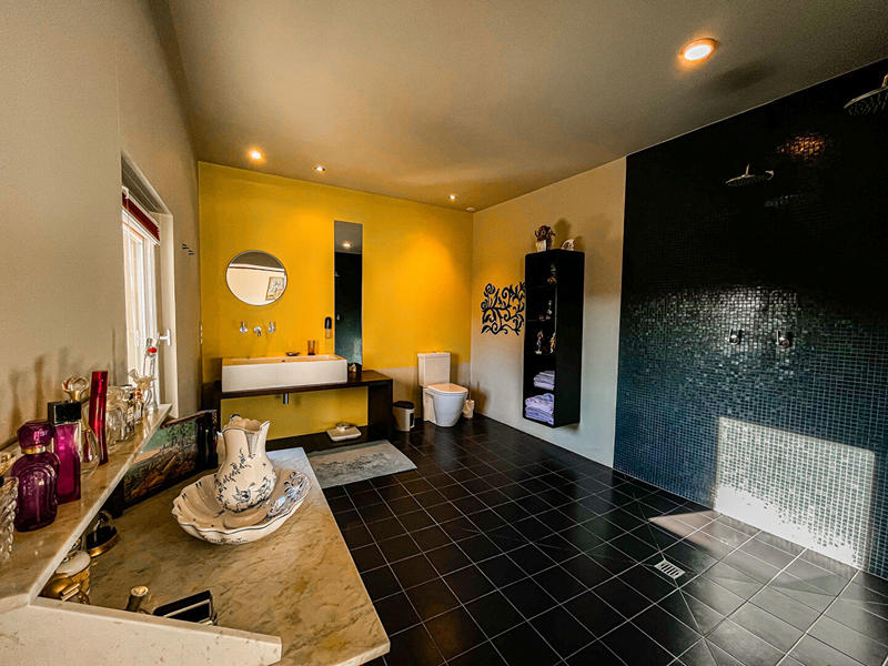 Maison - 264 m² - 5 pièces