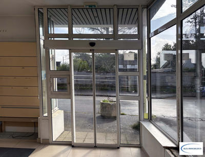 Local commercial - 132 m² - 6 pièces