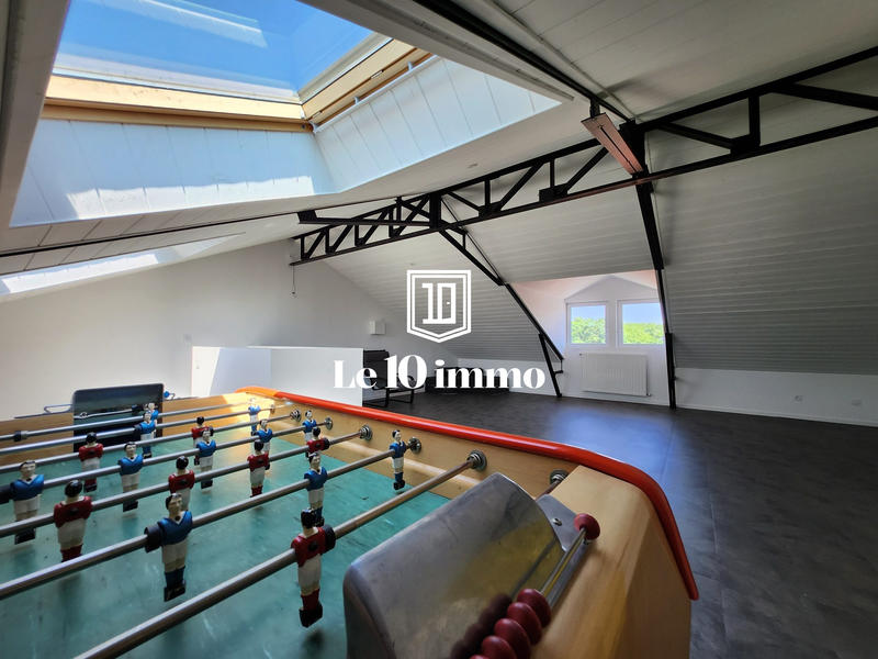 Maison - 171 m² - 8 pièces