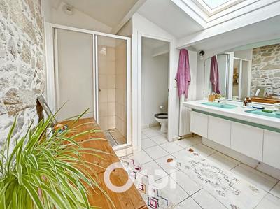 Maison - 165 m² - 4 pièces