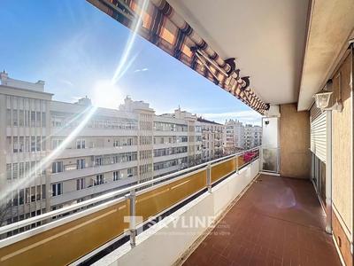 Appartement - 93 m² - 4 pièces