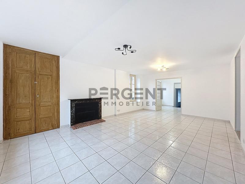 Appartement - 118 m² - 6 pièces