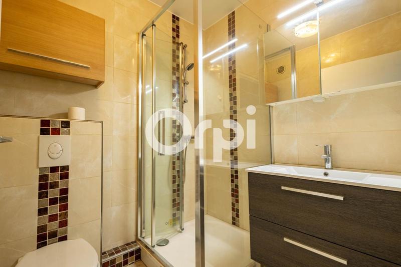 Appartement - 100 m² - 4 pièces