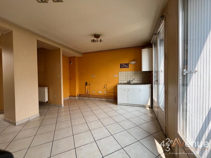 Appartement - 79 m² - 4 pièces