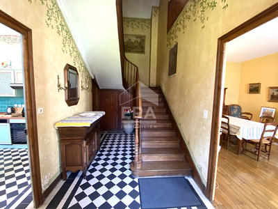 Maison - 163 m² - 6 pièces