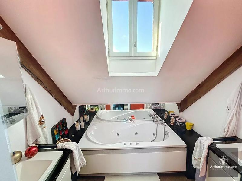 Appartement - 110 m² - 5 pièces