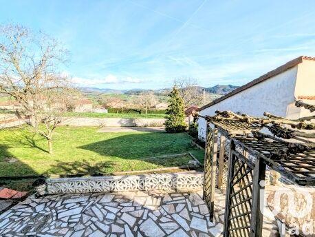 Maison - 262 m² - 8 pièces