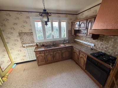 Maison - 93 m² - 4 pièces