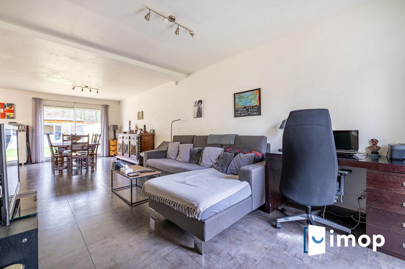 Maison - 96 m² - 4 pièces