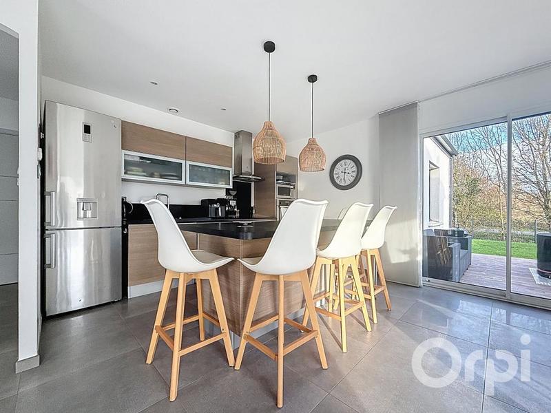 Maison - 106 m² - 4 pièces