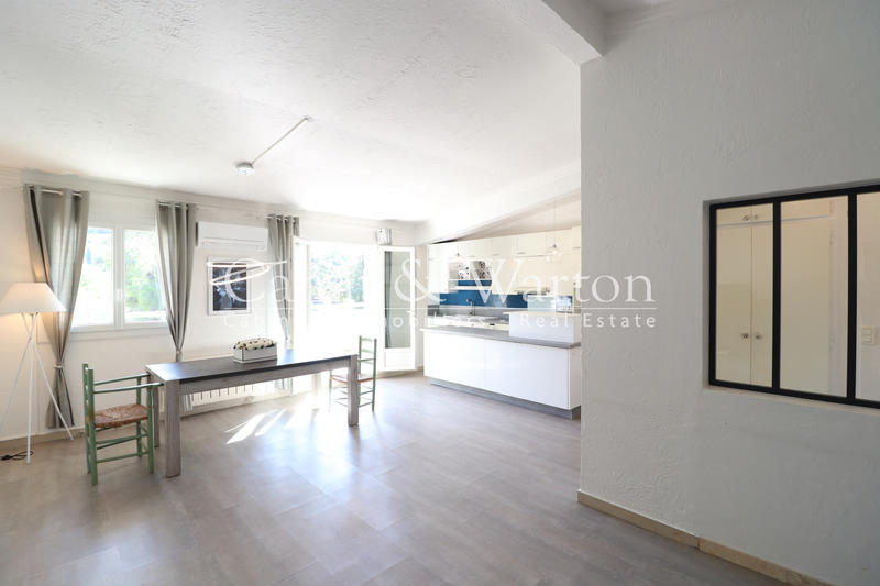 Appartement - 99 m² - 4 pièces