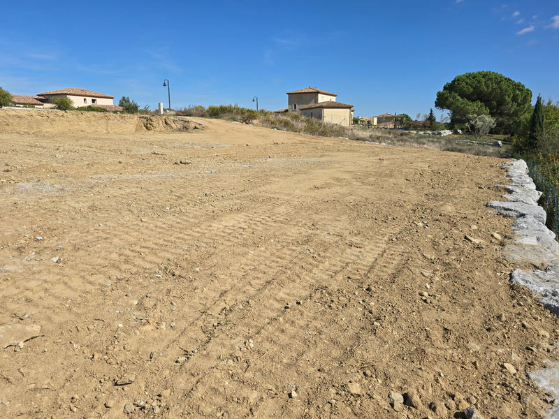 Terrain - 738 m²