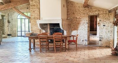 Propriété - 450 m² - 15 pièces