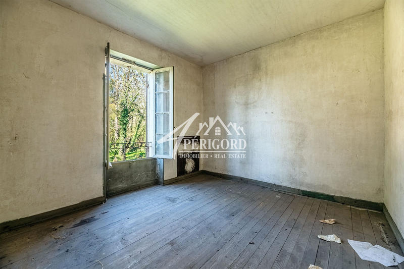 Maison - 311 m² - 15 pièces