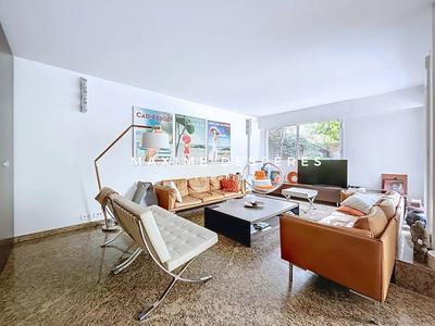 Appartement - 188 m² - 6 pièces