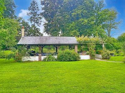 Maison - 264 m² - 14 pièces